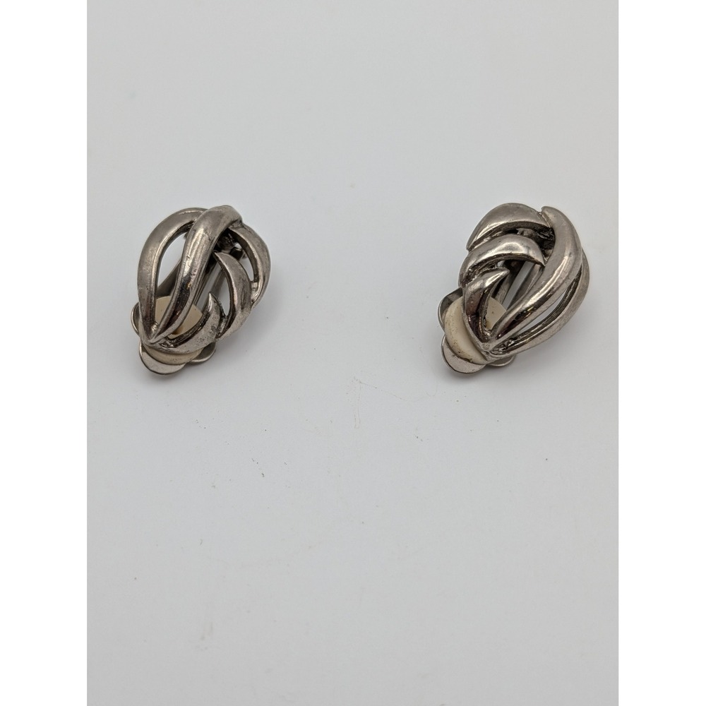 Vintage Silver Tone Openwork Knot Clip On Earrings Unsigned Retro
